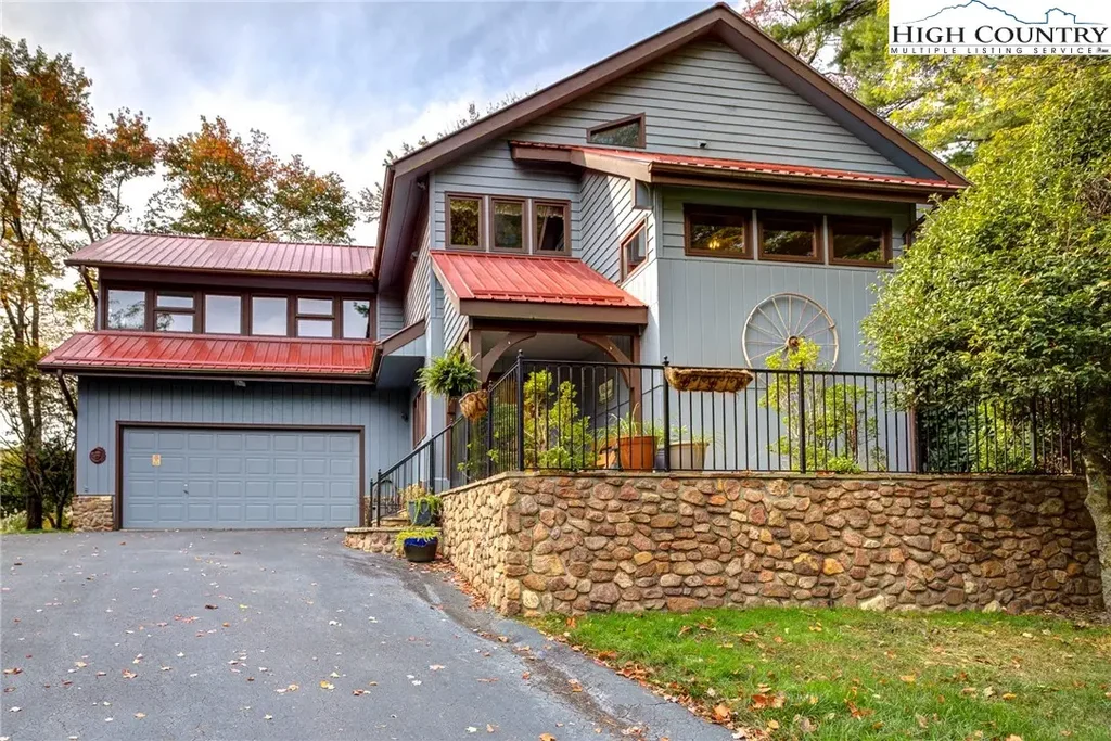 249 Red Bird Lane, Roaring Gap