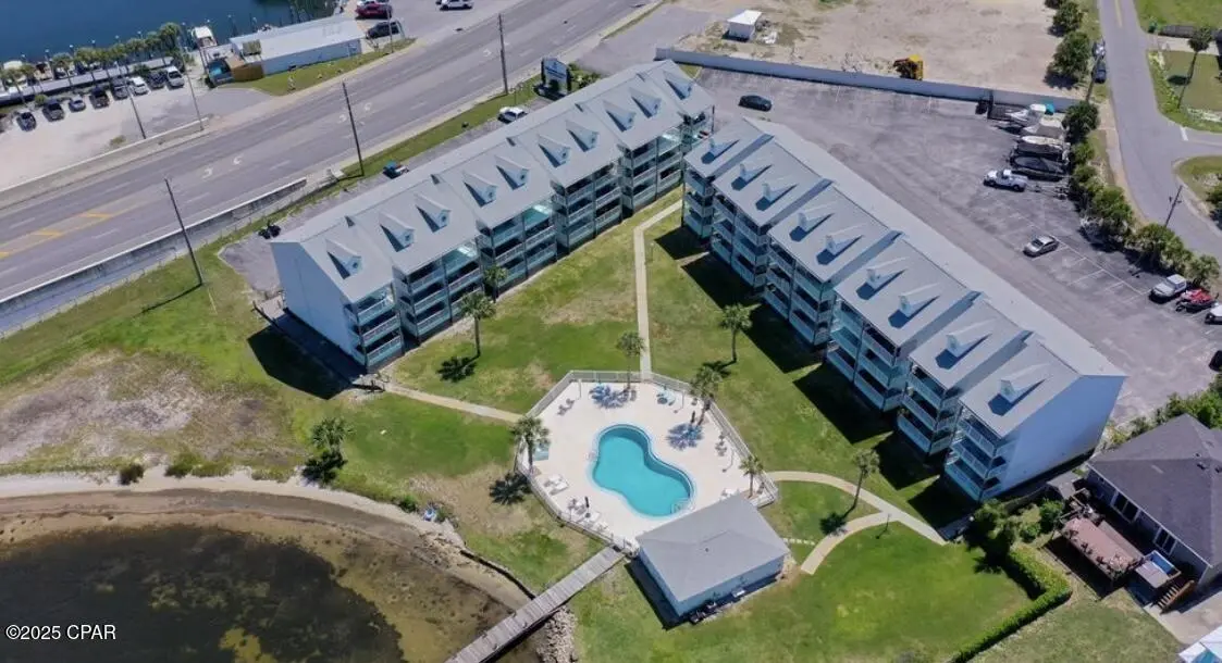 Photo of Listing #780357