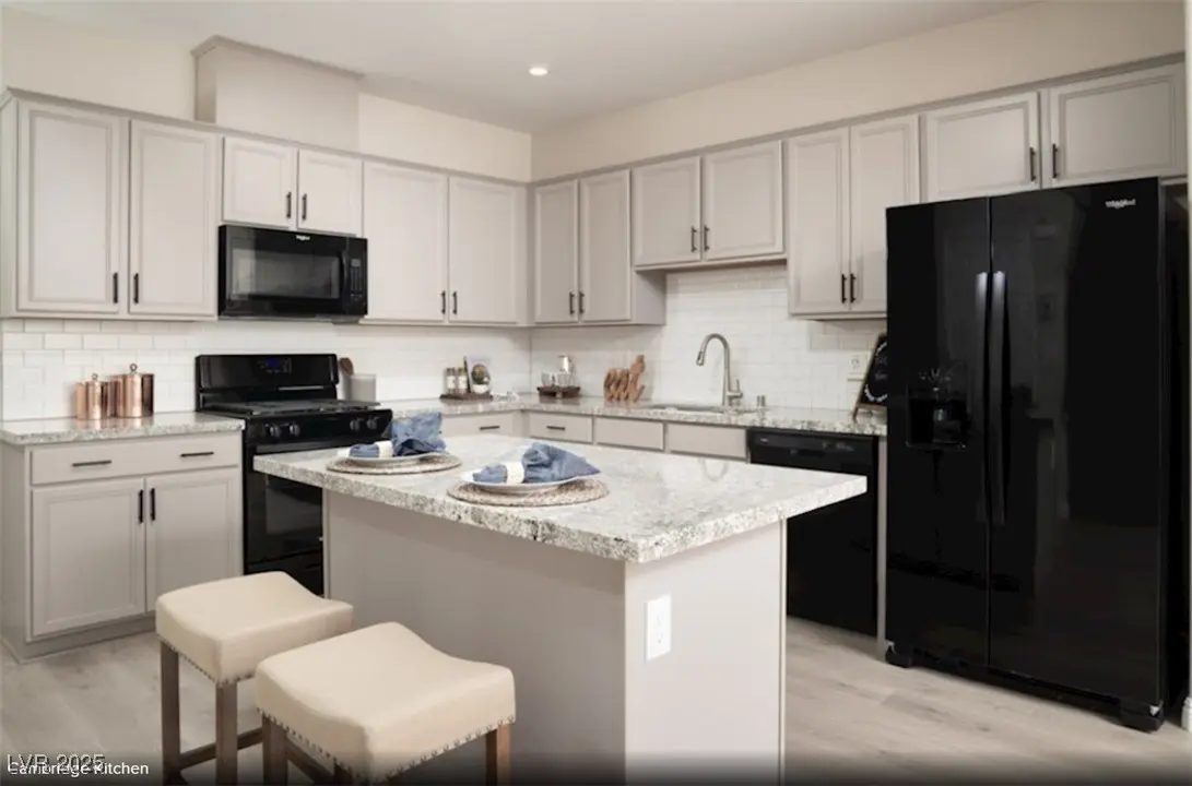 Photo of Listing #2727336