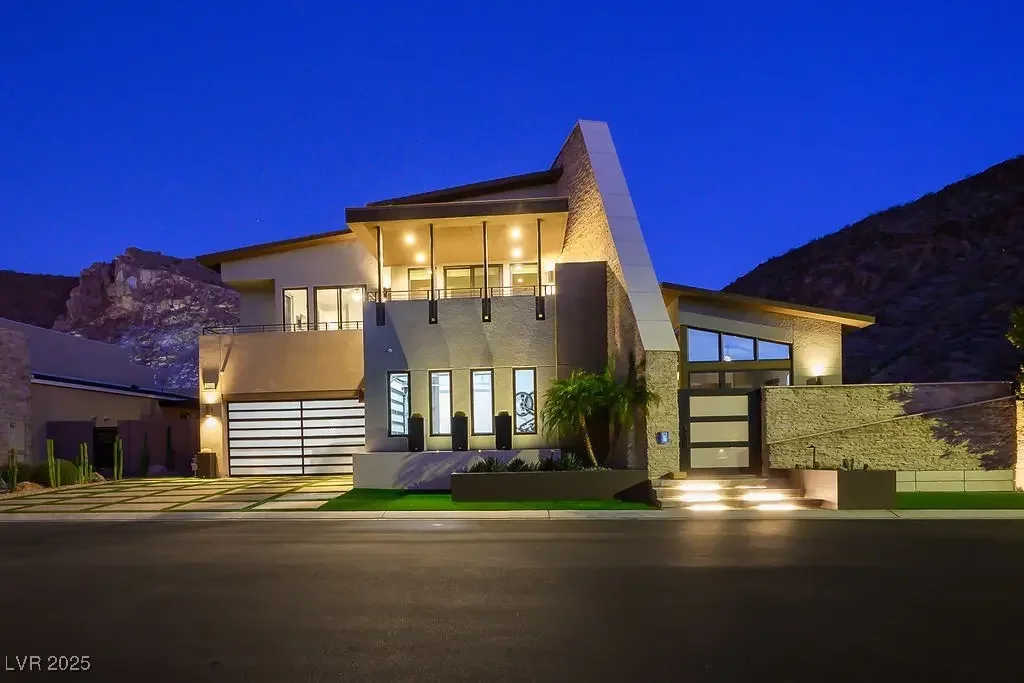 Photo of Listing #2726997