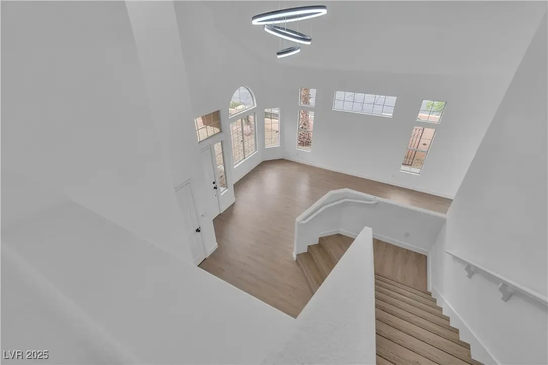 Photo of Listing #2727341