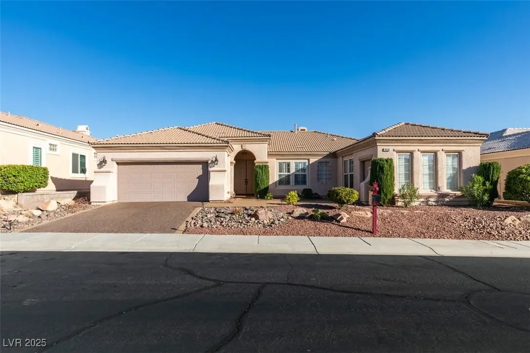 Photo of Listing #2726110