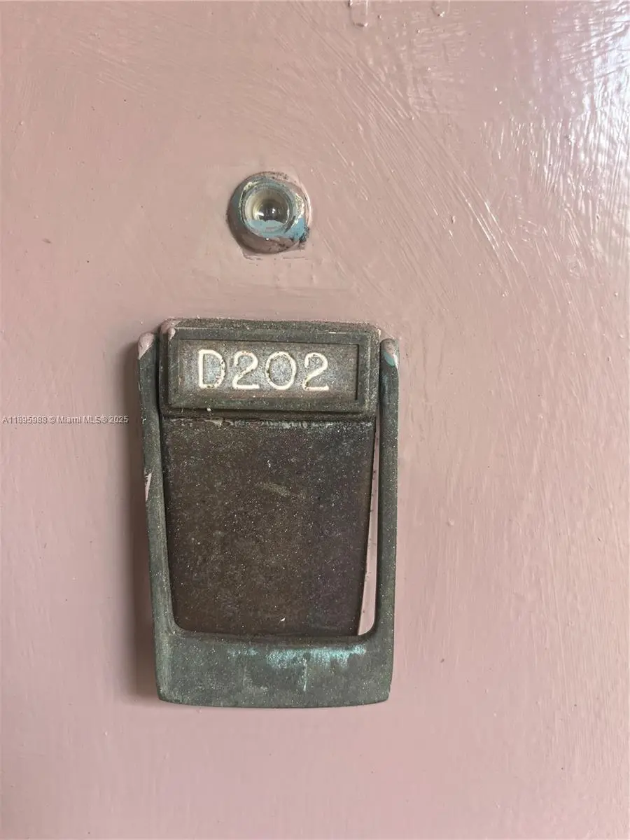 Photo of Listing #A11895988