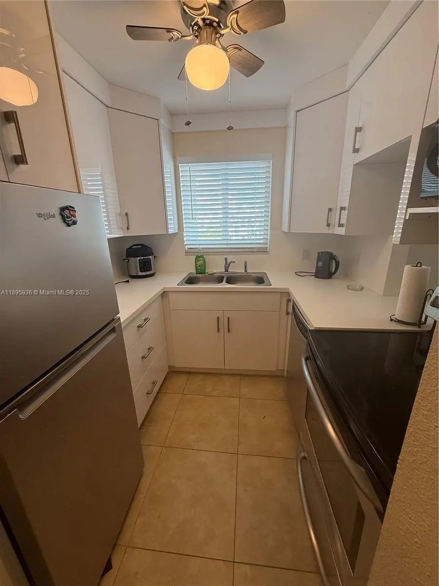 Photo of Listing #A11895936