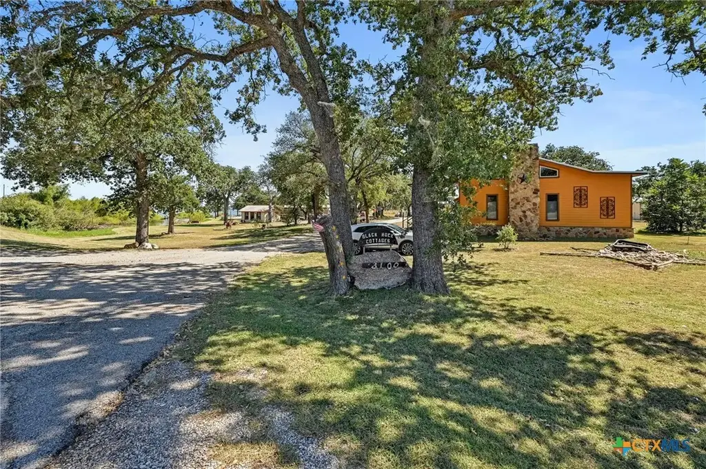 3100 Ranch Rd 261, Buchanan Dam
