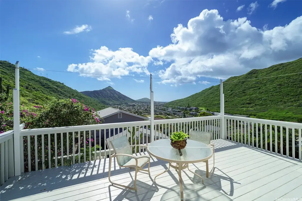 1440 Miloiki Street, Honolulu