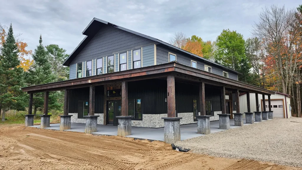 W6190 Larson Rd, Winter