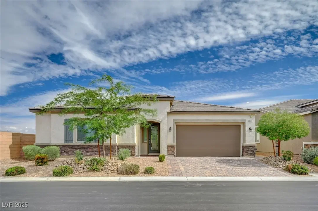 Photo of Listing #2727479