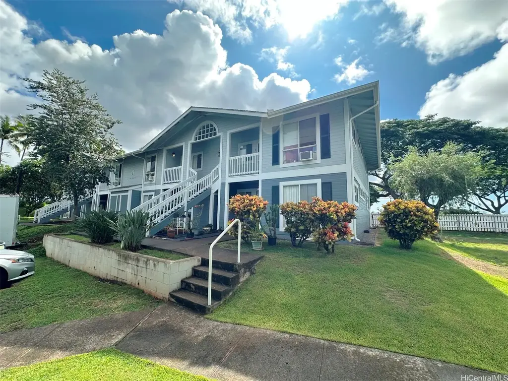 94-820 Lumiauau Street # 203, Waipahu