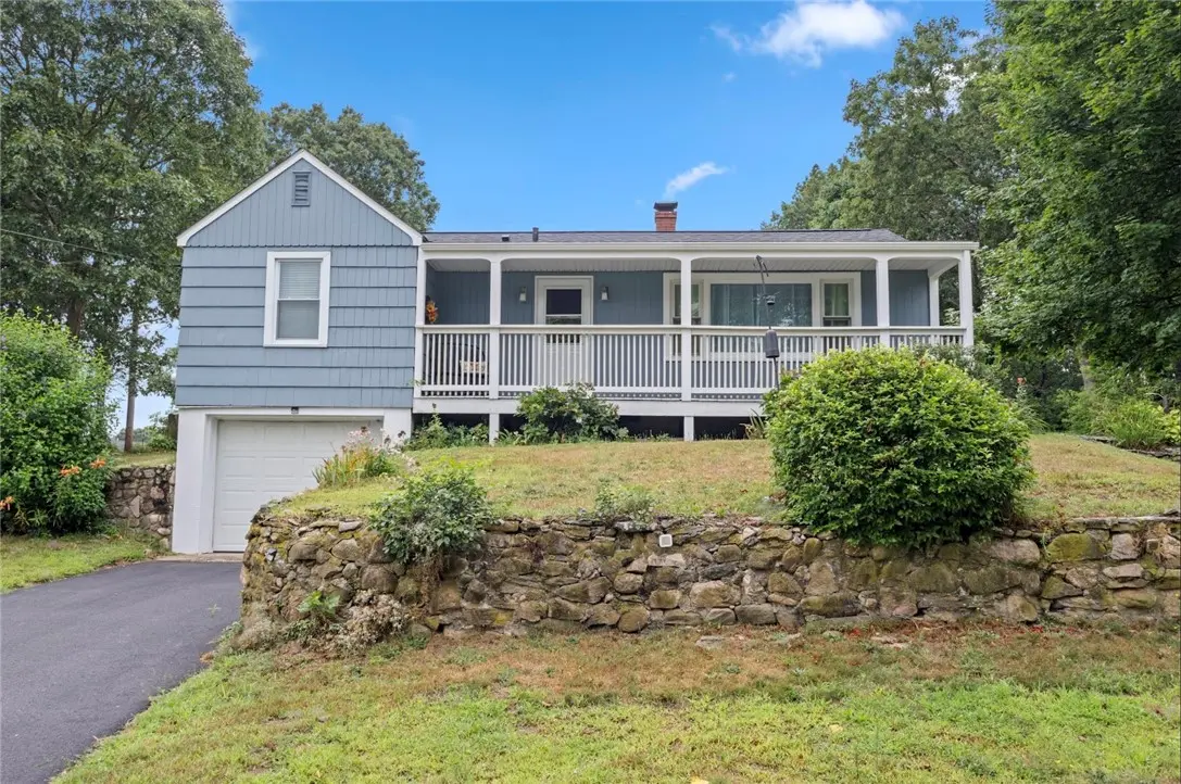 4 East Stuart St, Westerly