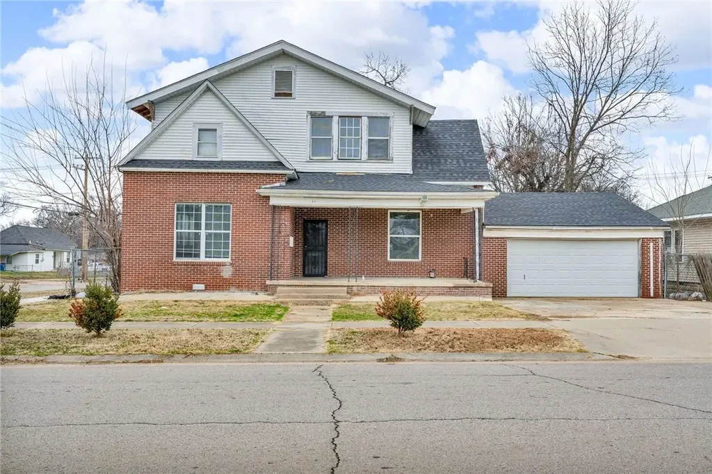 2101 N I, Fort Smith