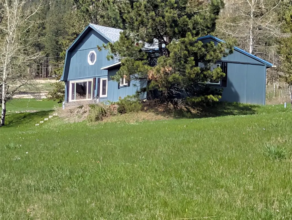 47 Dav Loop Road, Monarch