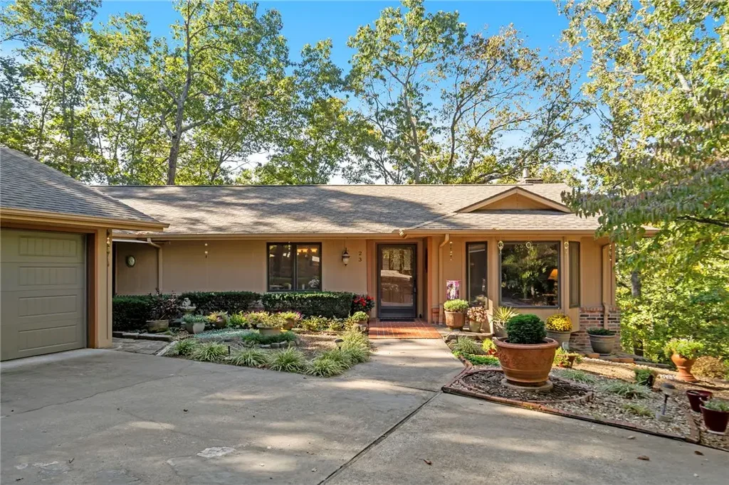 23 Brighstone Lane, Bella Vista