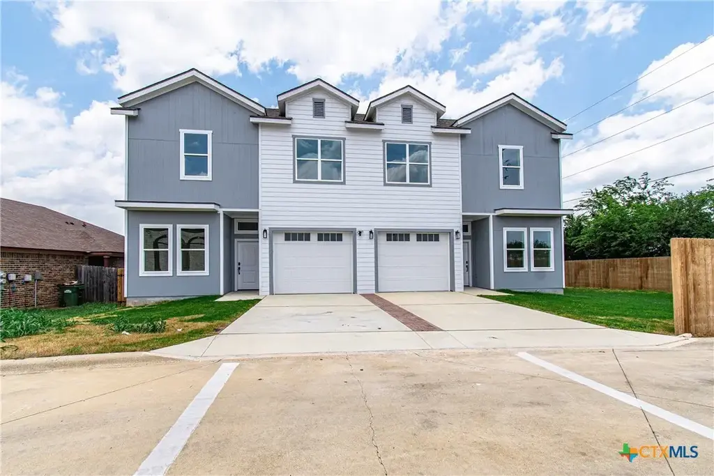 121 Calvin Smith Lane A & B, Jarrell