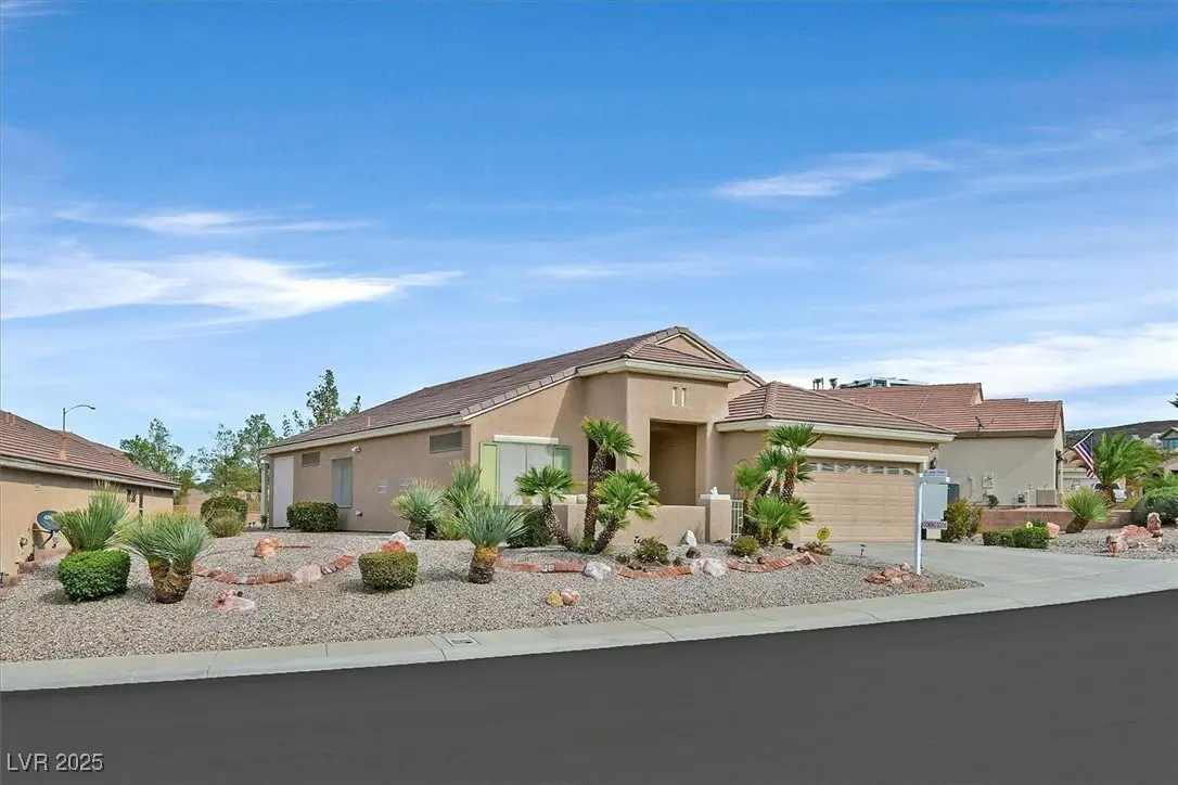 Photo of Listing #2727170