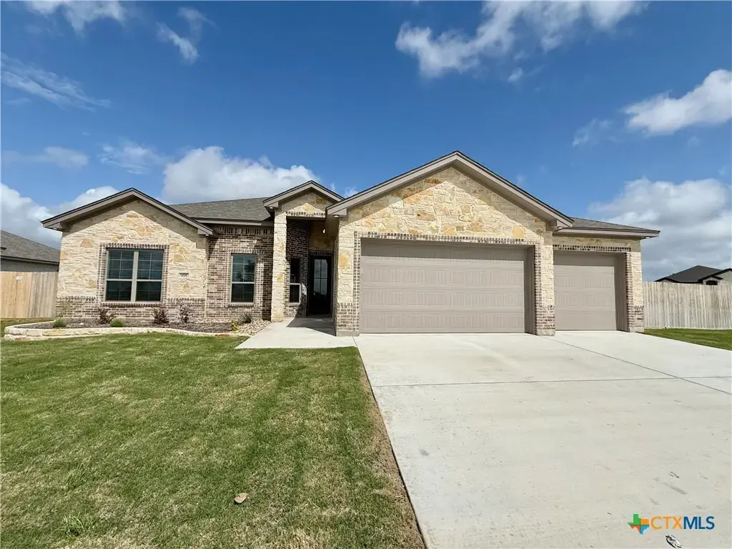 918 Alice Circle, Temple