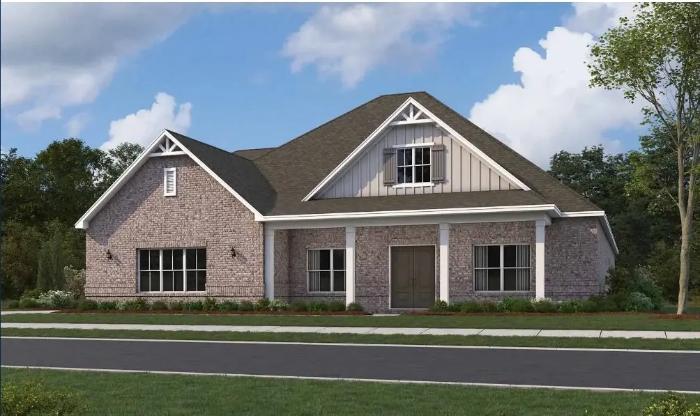 1443 Hidden Lakes Dr, Opelika