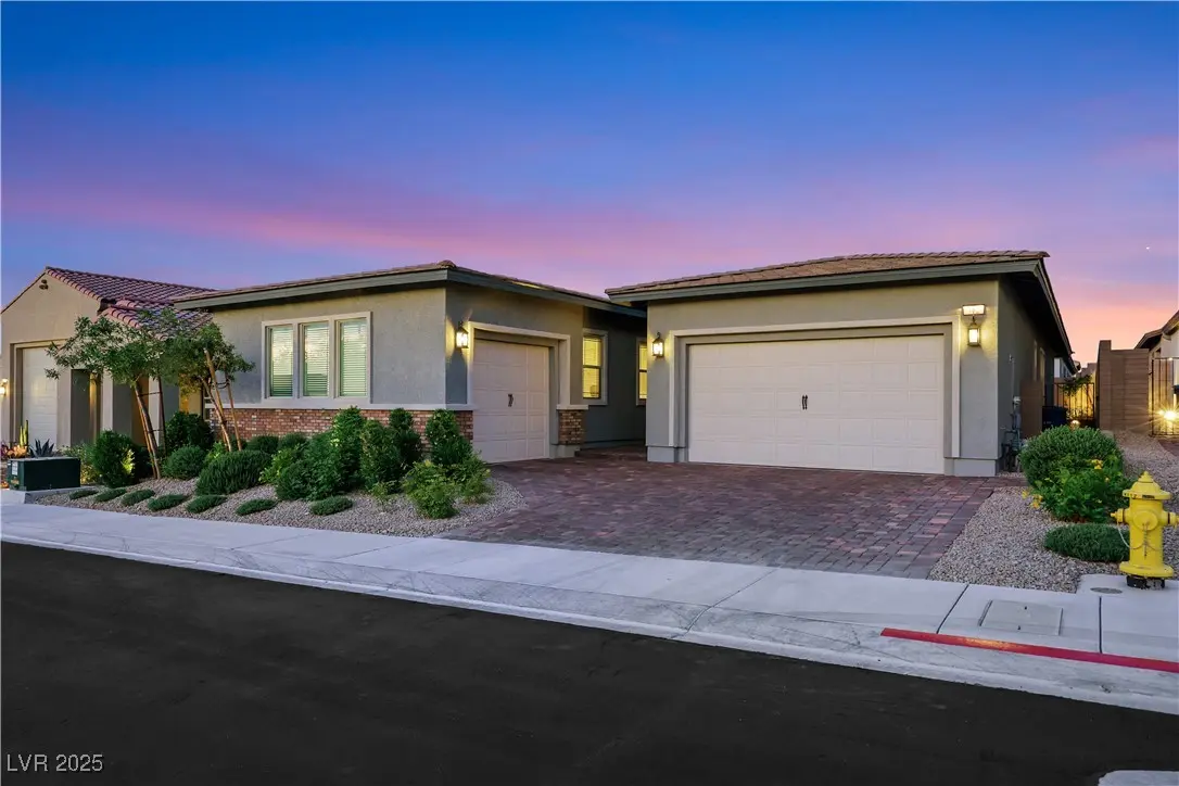 Photo of Listing #2727696