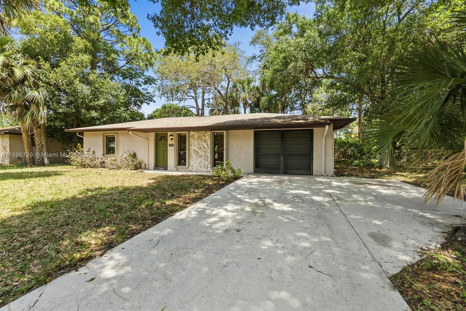 Photo of Listing #A11896739