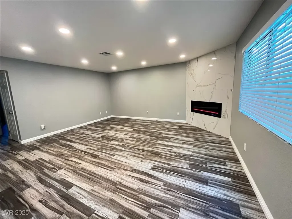 Photo of Listing #2727731