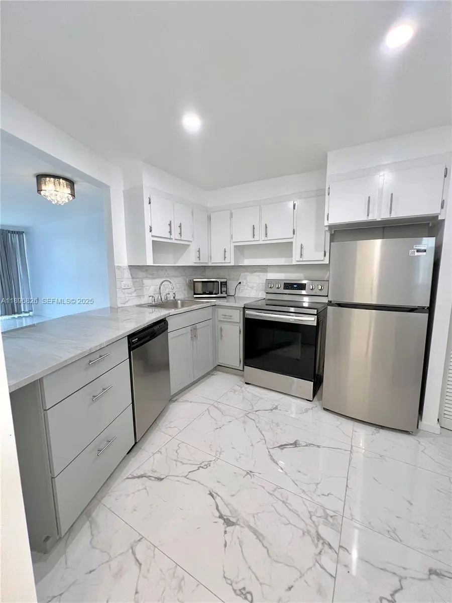 Photo of Listing #A11896826