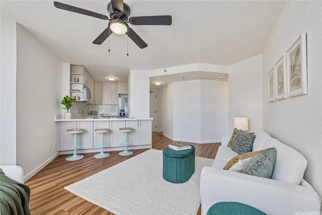 300 Wai Nani Way # 2104, Honolulu