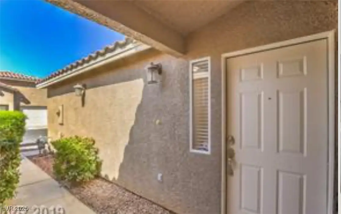 390 Rosado Springs Street, Henderson