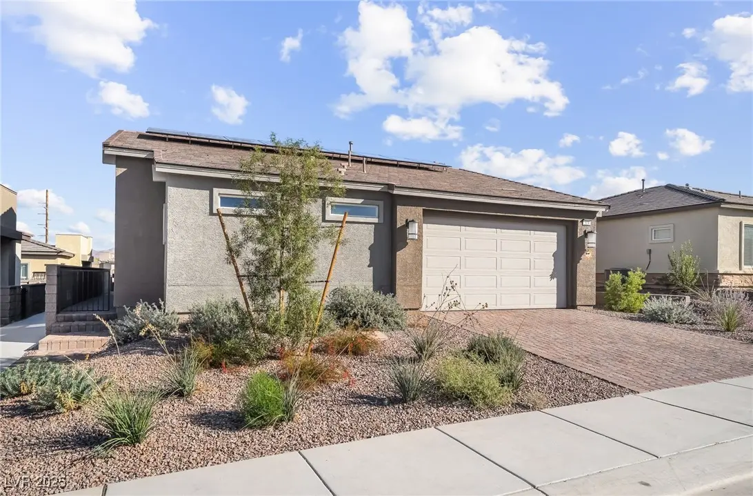 Photo of Listing #2727997