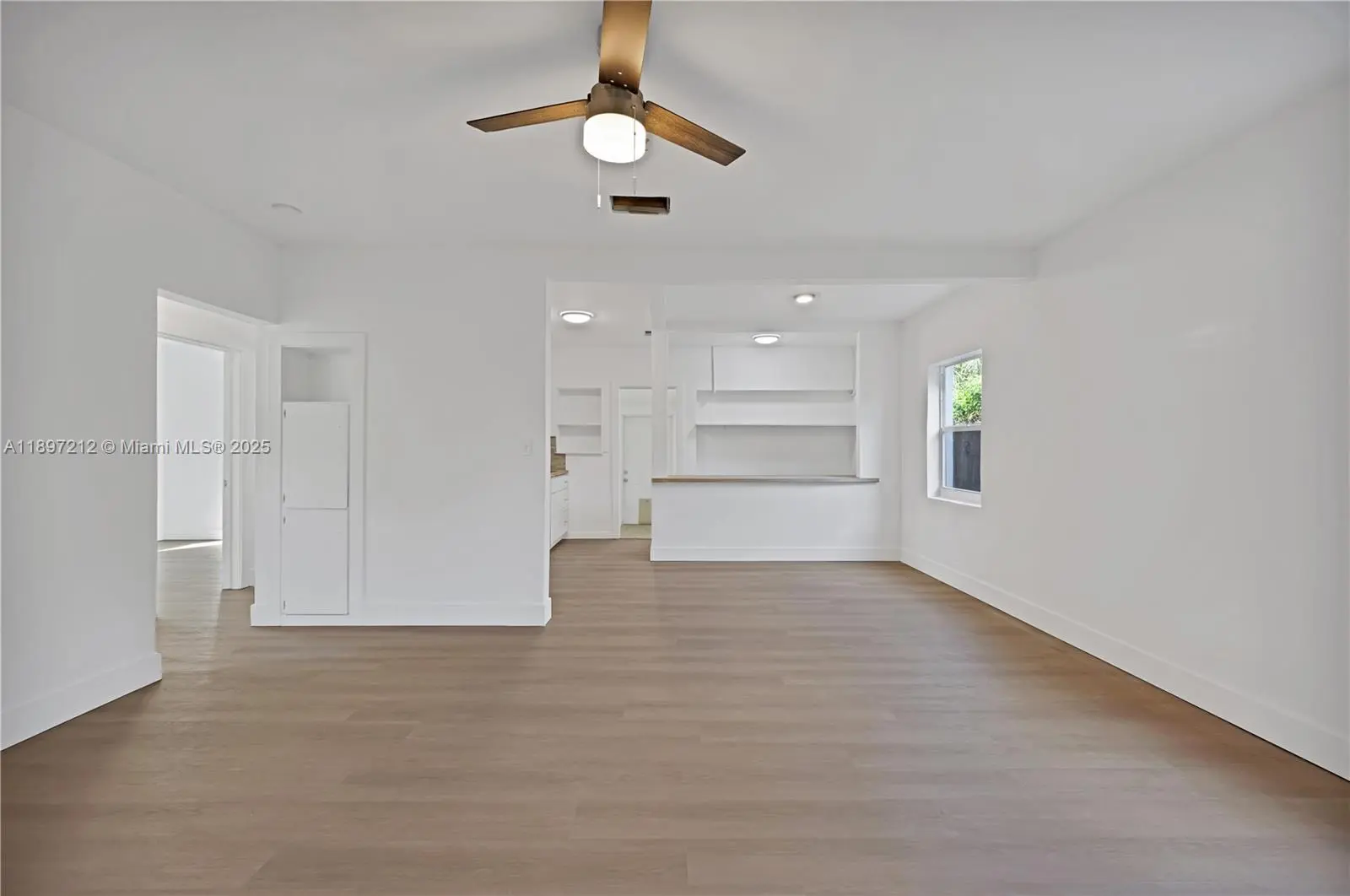 Photo of Listing #A11897212