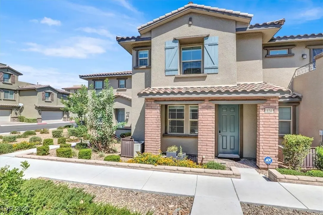 Photo of Listing #2726589