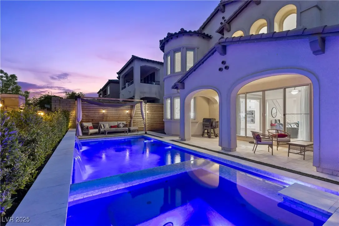 Photo of Listing #2727462