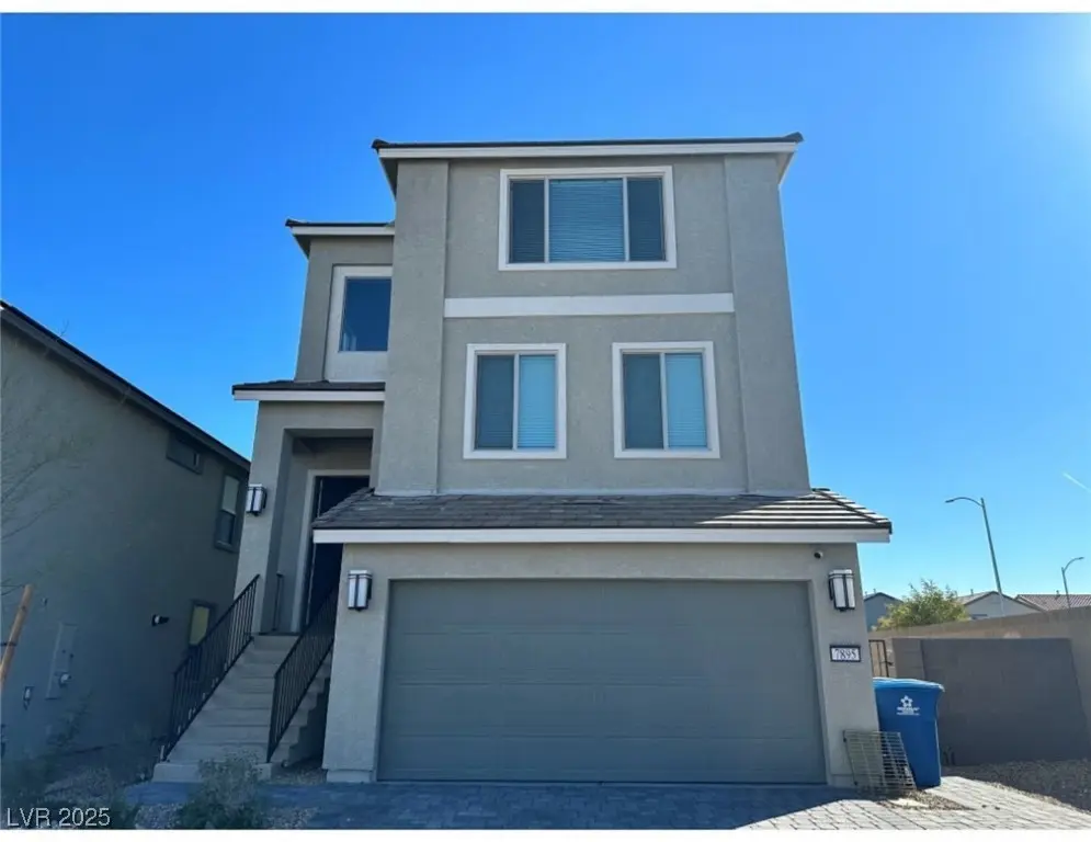 Photo of Listing #2728052