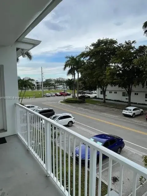 Photo of Listing #A11875362