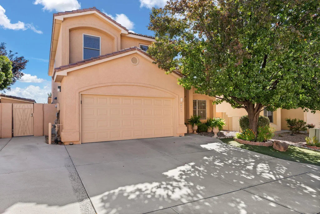9244 Bluewood Lane Ne, Albuquerque