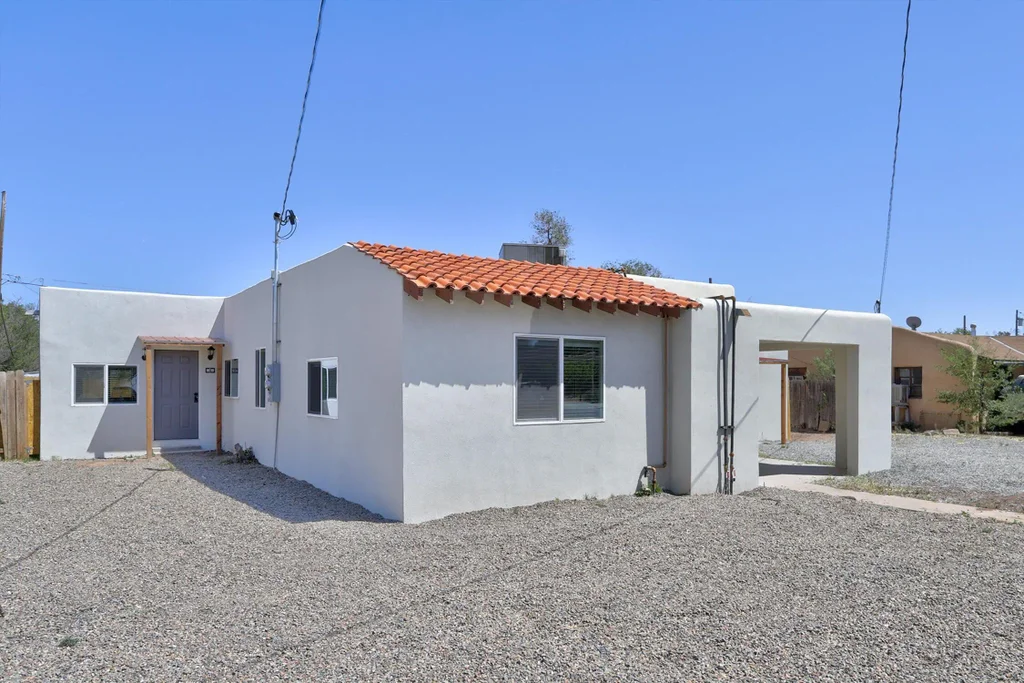 4616 9th Street Nw, Albuquerque