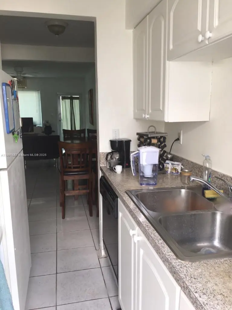 Photo of Listing #A11897687