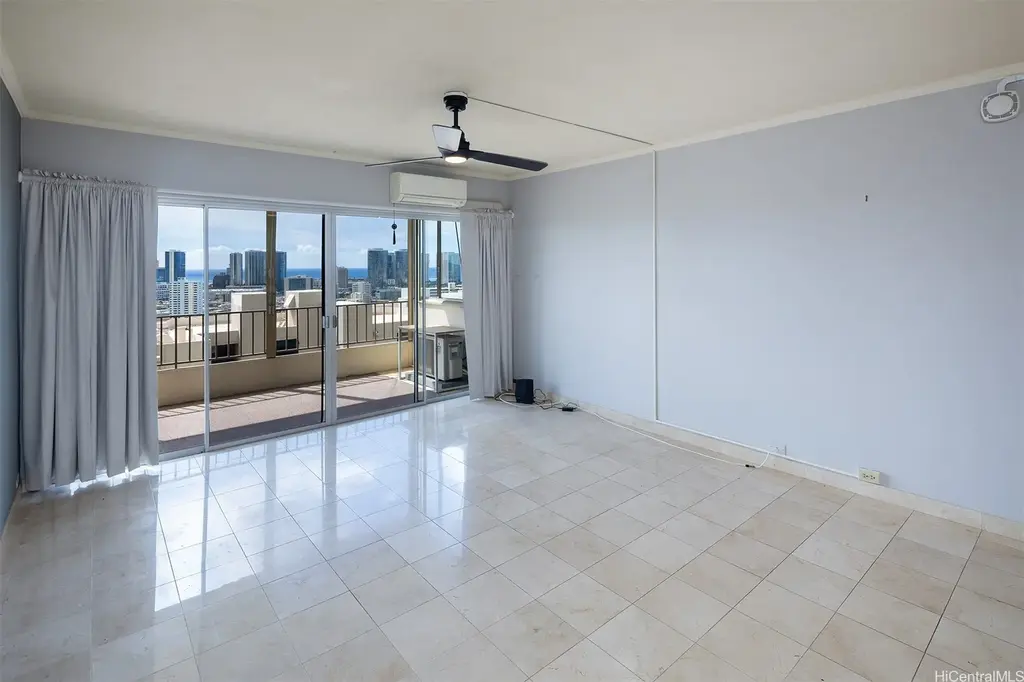 1001 Wilder Avenue # 902, Honolulu