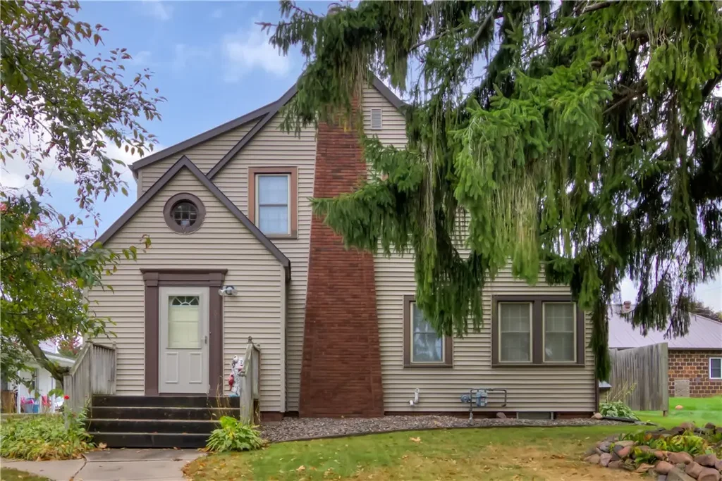 1615 Priddy Street, Bloomer