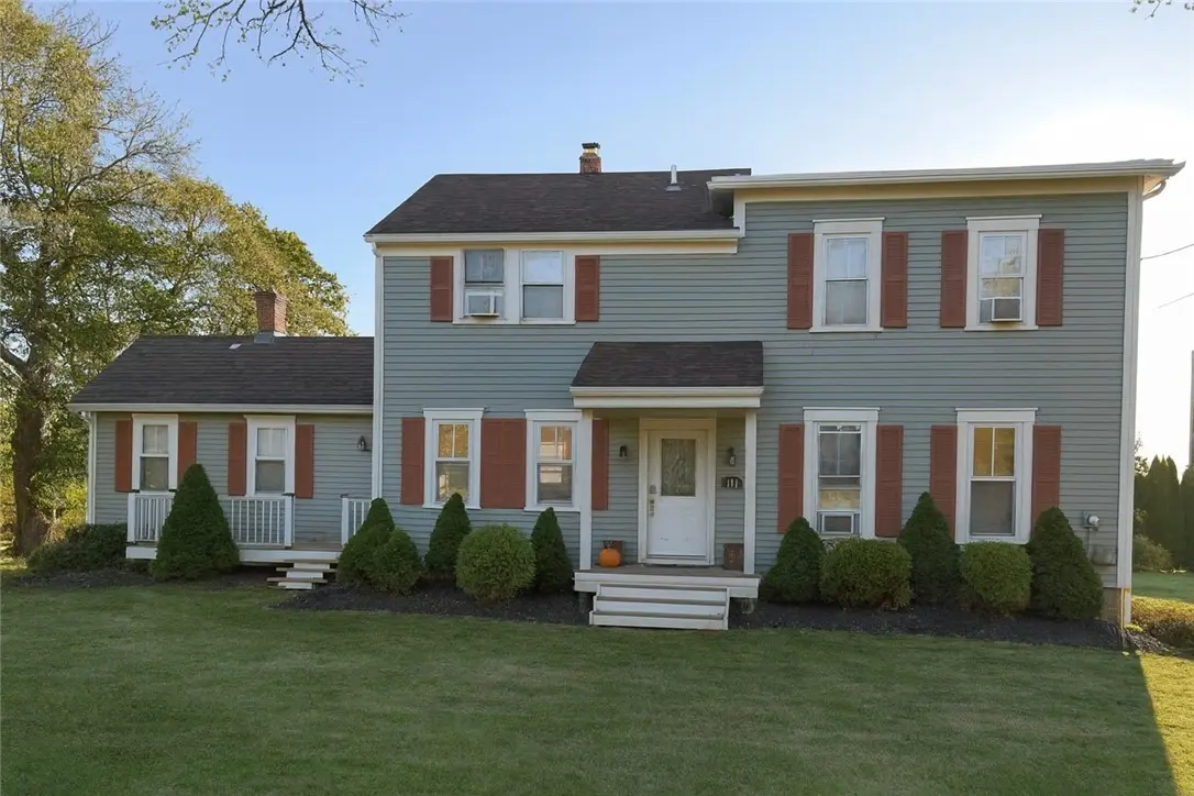 481 Oliphant Ln, Middletown