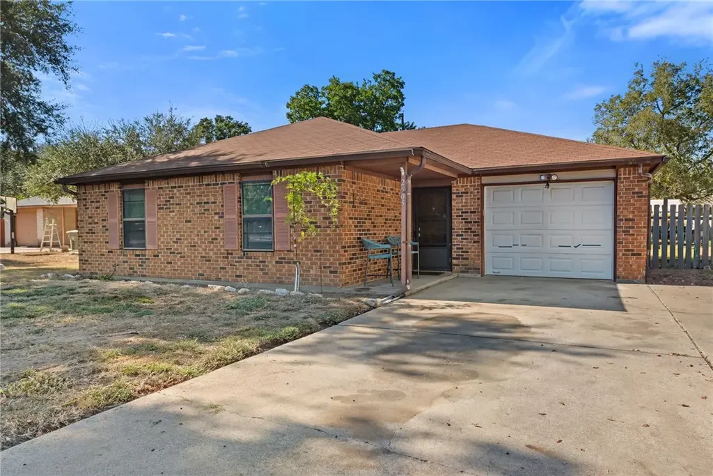 2505 Conquest Circle, Bryan