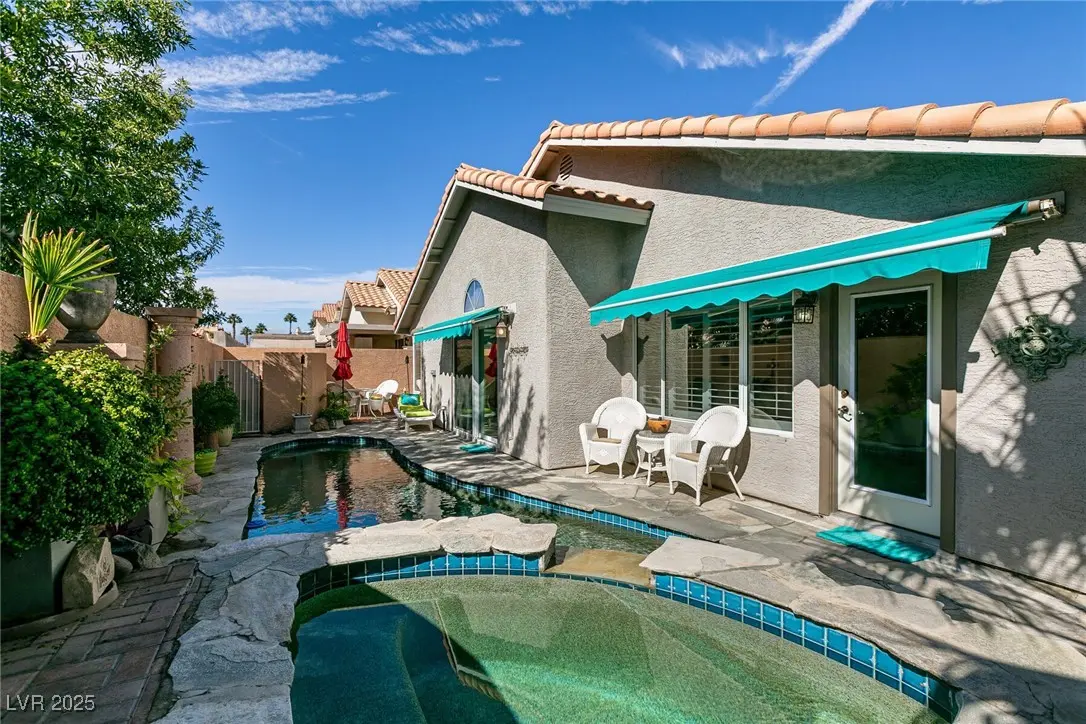 Photo of Listing #2727730