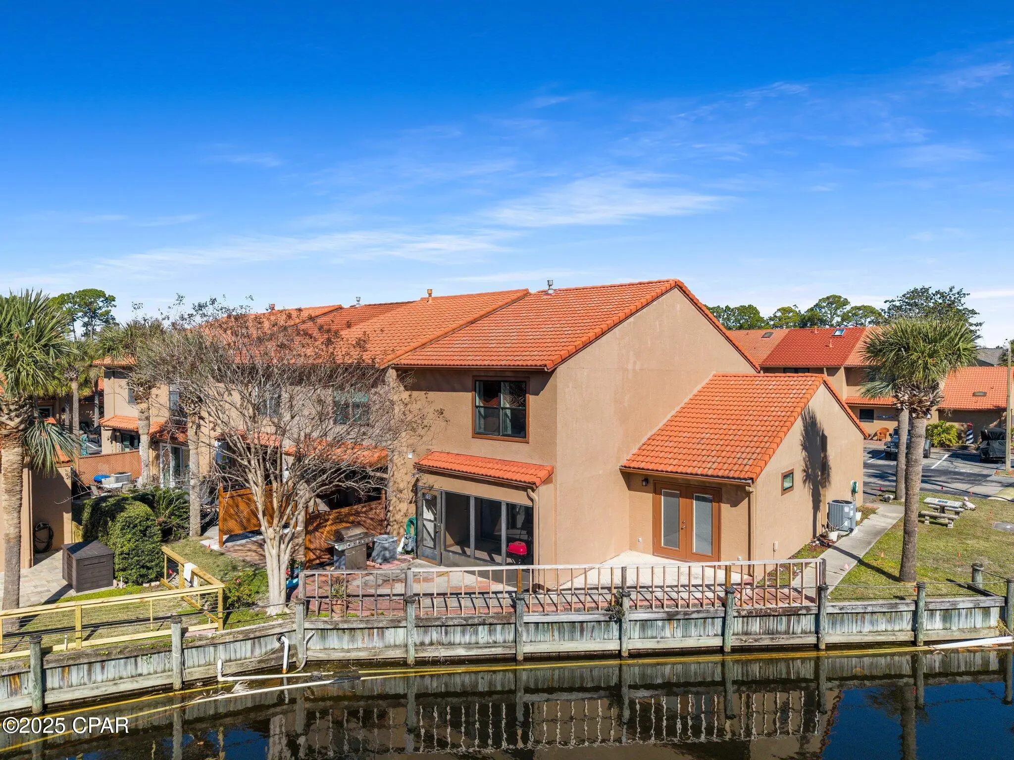 Photo of Listing #780513