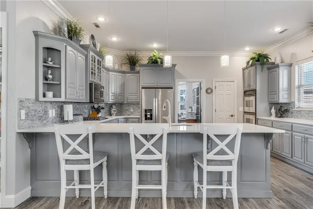 6603 Atherton Court, Rogers