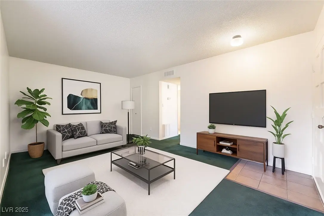 Photo of Listing #2728246