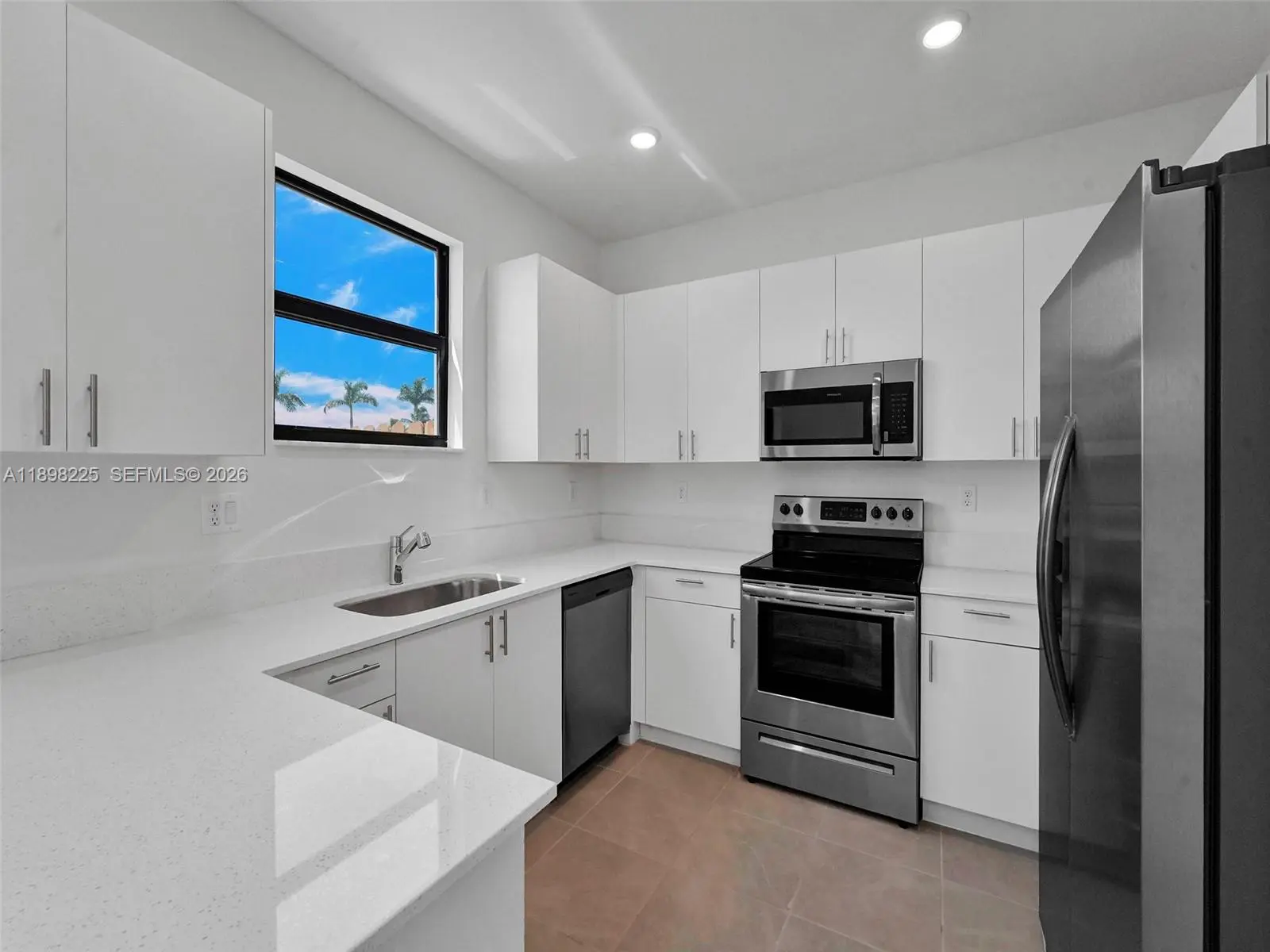 Photo of Listing #A11898225