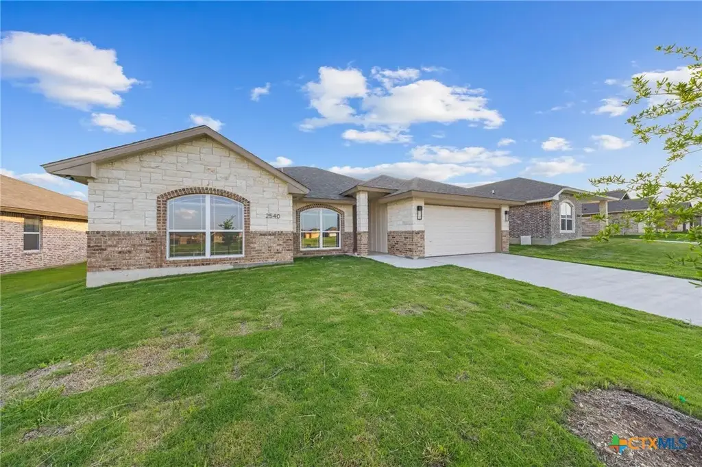 2540 Cowgirl Trail, Belton