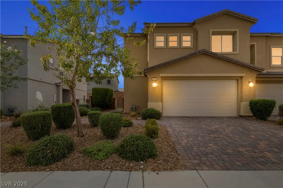 Photo of Listing #2728112