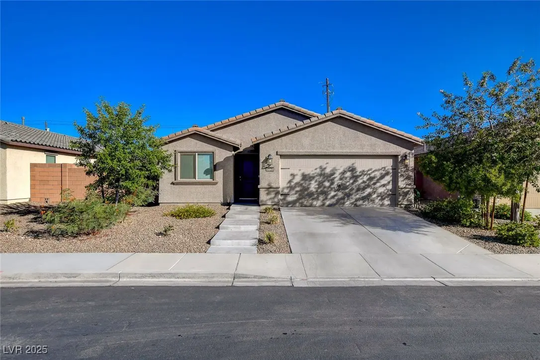 Photo of Listing #2728395