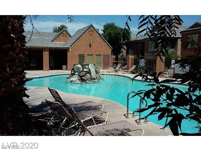 Photo of Listing #2728229