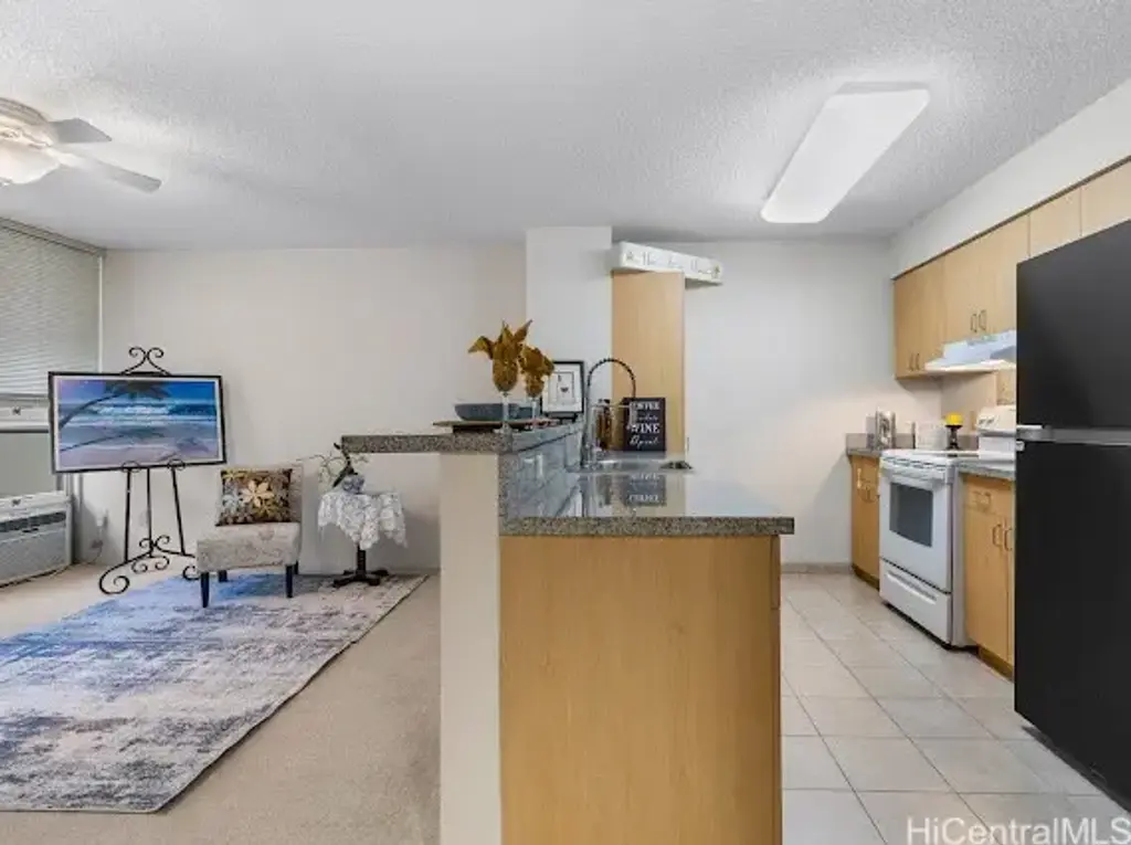 1315 Kalakaua Avenue # 1407, Honolulu